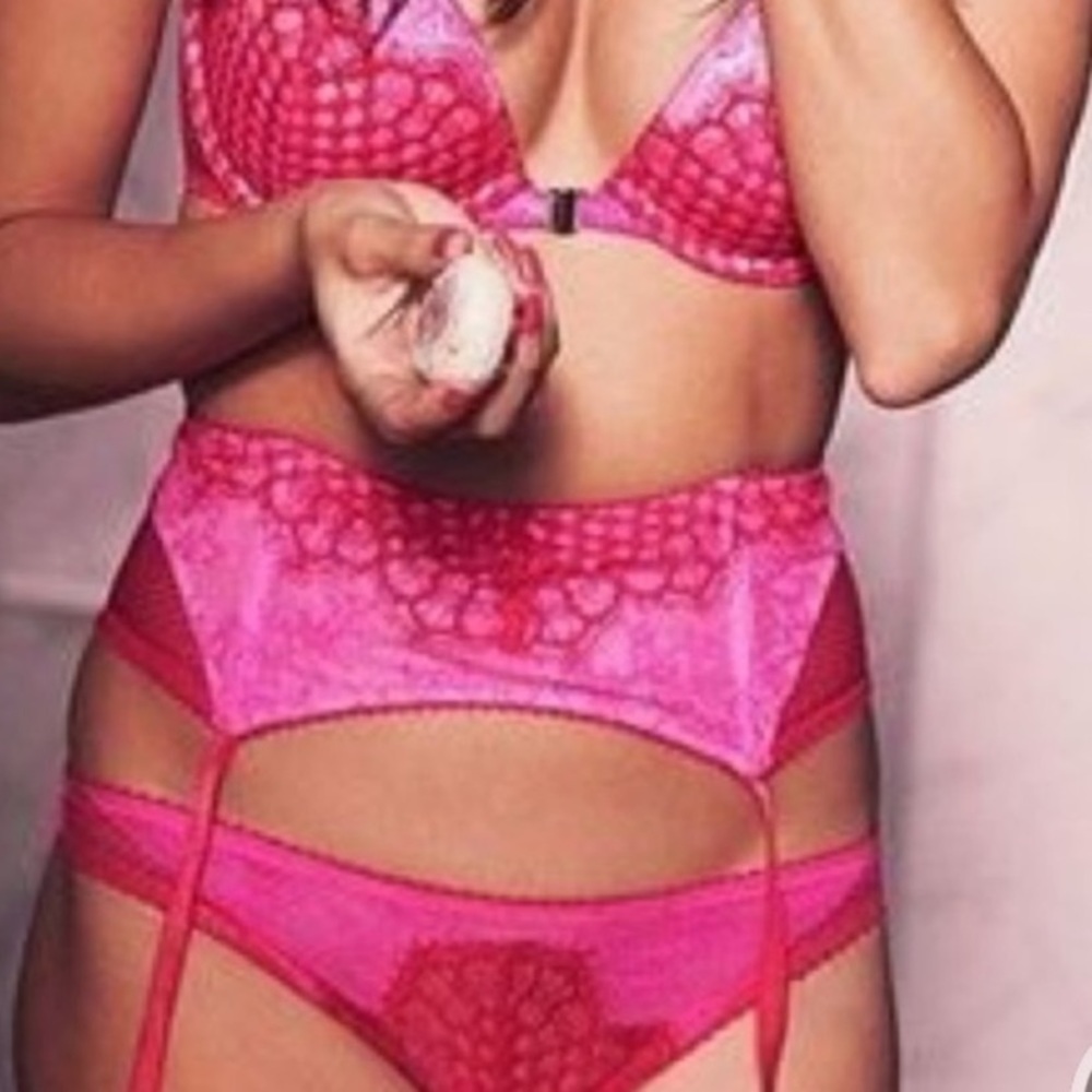 VS bra set